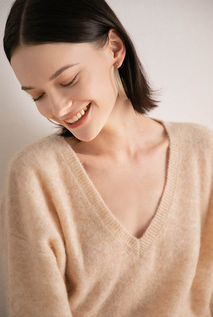 Solid Color V-neck Loose Pullover Knit Sweater